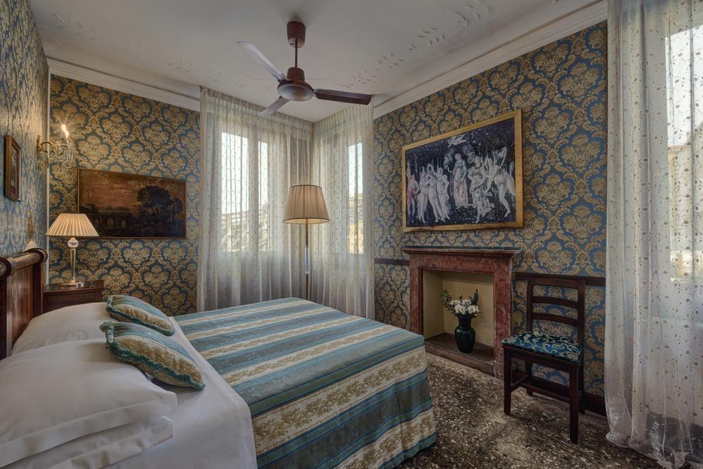 Hotel Galleria Венеция Экстерьер фото